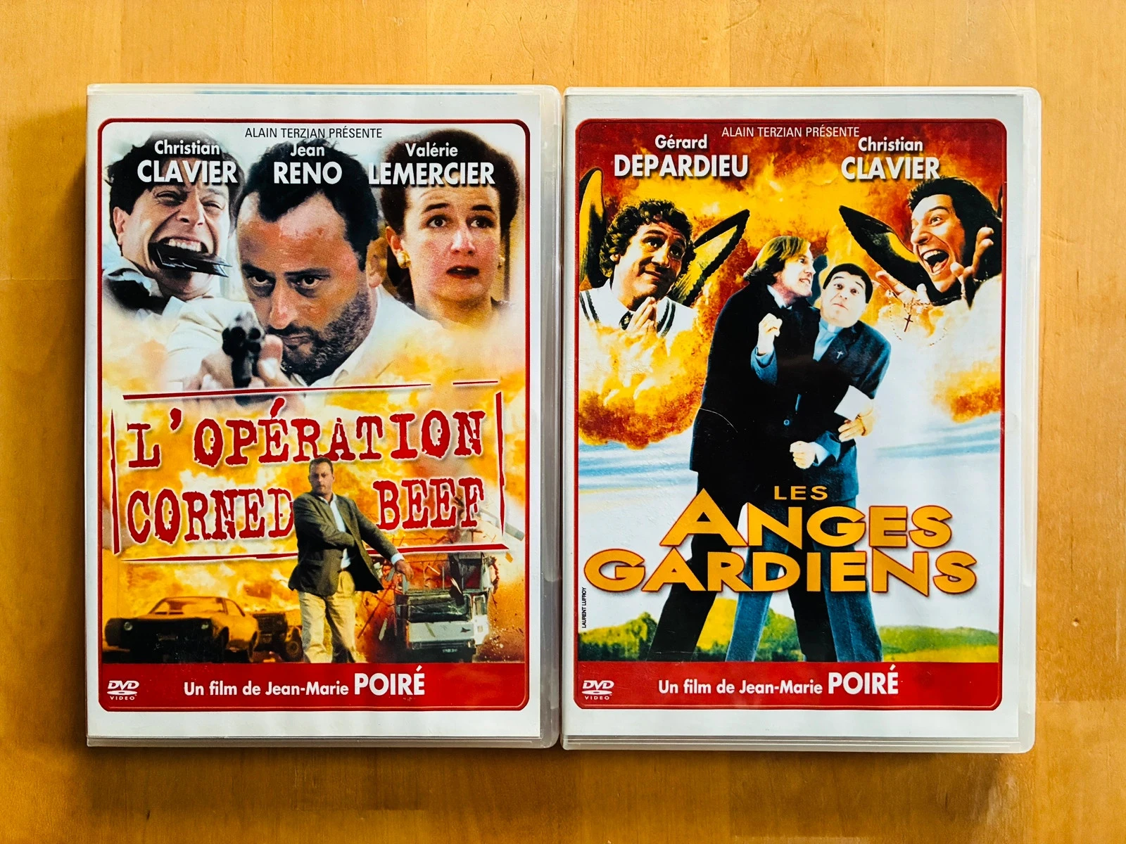 Lot 2 DVD cultes de Jean-Marie Poiré: L’opération Corned Beef et Les Anges Gardiens.